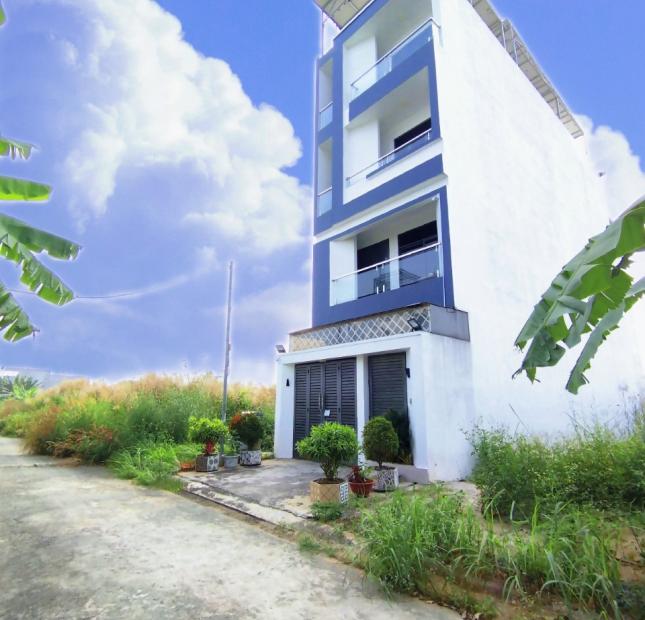 Cần bán nền mặt tiền Bưng Ông Thoàn, dt 120m2, giá 112tr/m2 thuộc Sở văn hoá thông tin Q9
