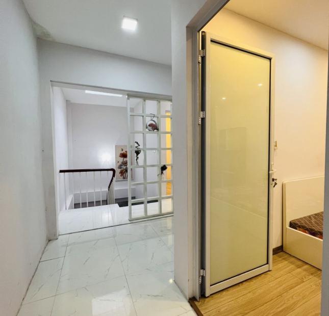 Bán nhà Phân lô khu Xã Đàn 40m2 5T nhỉnh 3 tỷ