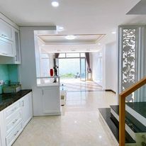 Mật tiền đường số,nhà 5 tầng,khu dân cư đồng bộ,xe hơi ngủ trong nhà.Nhà đẹp thiết kế hiện