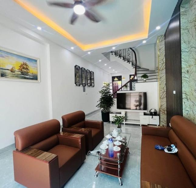 Bán nhà phố Trương Định, 47m x 5, Siêu phẩm đầu tư dòng tiền ,0945676597
