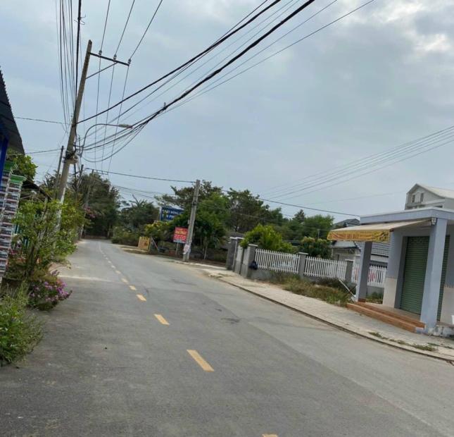Lô đất mặt tiền đường 8 long phước diện tích 56m vị trí đẹp
