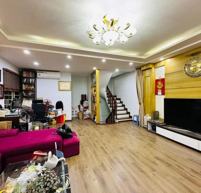 Bán nhà đẹp 45m2 5tầng mặt tiền 6m 4.5tỷ gần ôtô phố Giang Văn Minh Ba Đình (1)