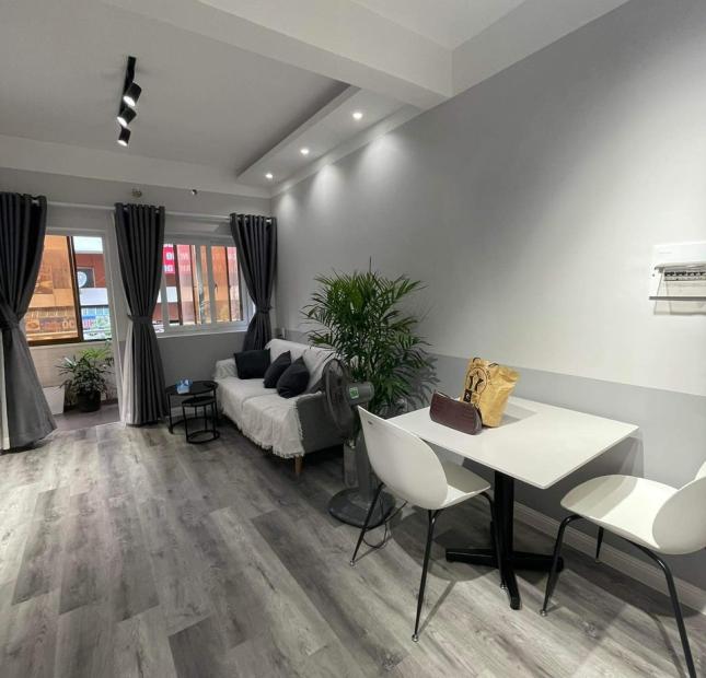 Cho thuê căn hộ Bàu Cát 2, gần Sân Bay, 60m2 2PN đầy đủ nội thất cao cấp như hình, nhà mới cực đẹp