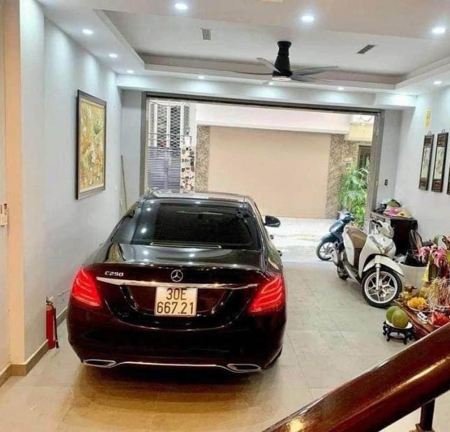 Bán nhà ngõ 36 Giang Văn Minh, Ba Đình, mặt ngõ kinh doanh, ô tô đỗ cửa. Giá 8.5 tỷ