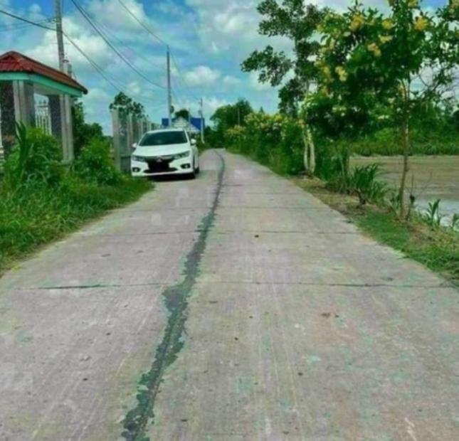  Chính chủ  bán gấp lô 3 mặt tiền 400m2  ngay TX Bến Cát giá 580tr
