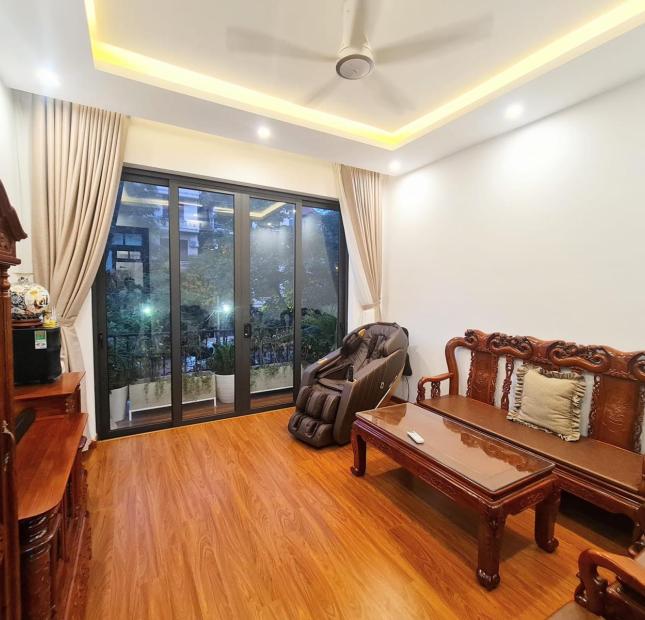 Bán nhà Lê Văn Lương phân lô, ô tô tránh, nhà đẹp gần phố 45m2x4T, 7.95 tỷ LH: 0915943984