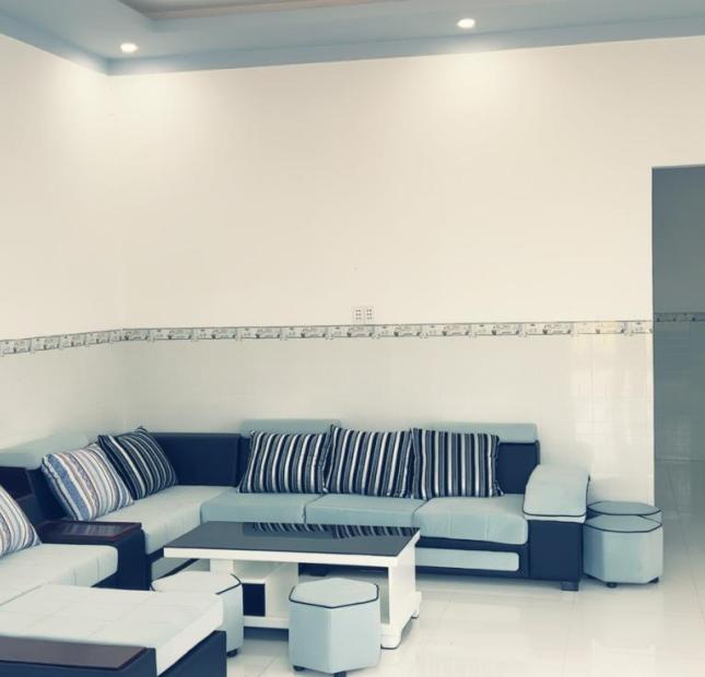 Giảm 50tr mong gặp người thiện chí, Nhà  mới dt 100m2, MT đường 8m, giá 650tr