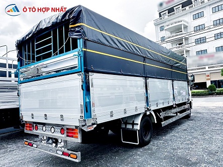 Bãi xe ô tô Hợp Nhất Hino FC 6,5 tấn