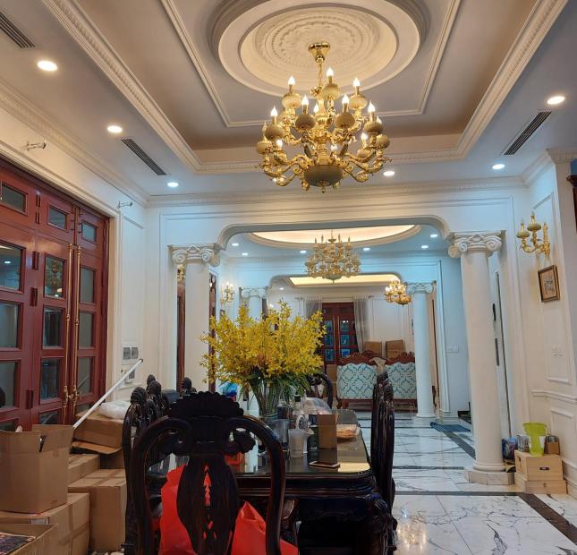 BÁN NHÀ BIỆT THỰ LẠC LONG QUÂN - TÂY HỒ. KHU PHÂN LÔ CAO CẤP. VIP. DT 100M. GIÁ 43 TỶ