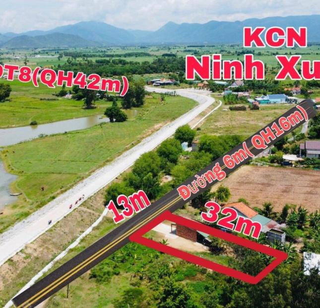 bán đất Vuông vắn thông ra 3 đương dt8 6 va ql26  cạnh hồ Suối Trầu Ninh Xuân Ninh Hoà lh