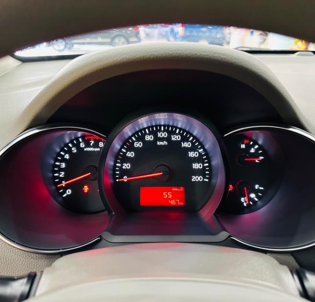 Bán xe Kia Morning MT sản xuất 2022, xe còn nguyên nilon từ hãng, odo mới 467km