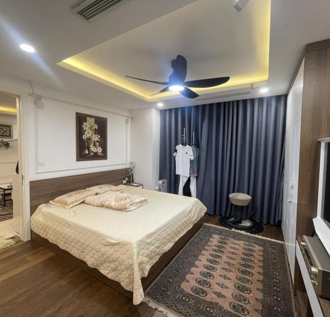 Bán căn hộ chung cư tại Dự án D’. Le Roi Soleil - Quảng An, Tây Hồ, Hà Nội diện tích 82m2 giá 5.95 Tỷ