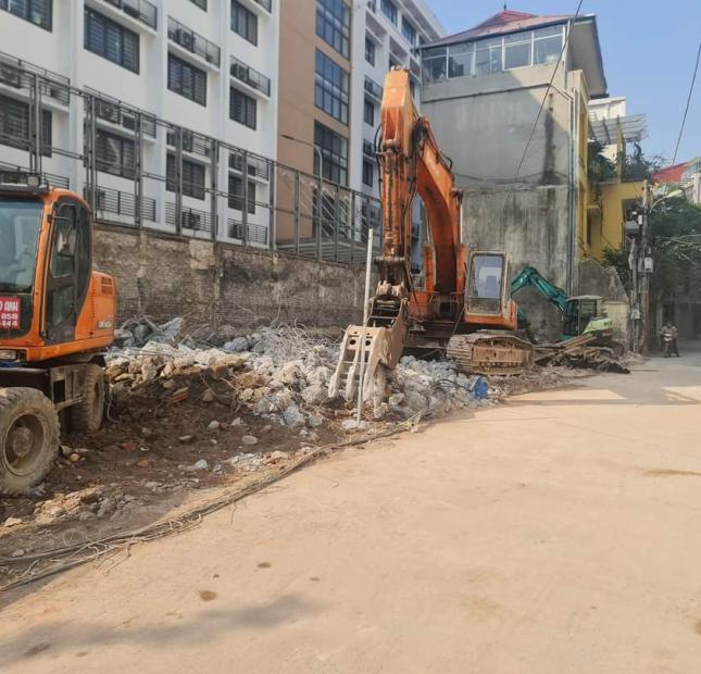 Hiếm : Bán đất lô góc mặt phố Liễu Giai Ba Đình Hà Nội. 11m*33m=332m2 Siêu đẹp 275 tỷ