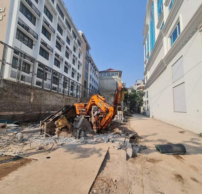 Hiếm : Bán đất lô góc mặt phố Liễu Giai Ba Đình Hà Nội. 11m*33m=332m2 Siêu đẹp 275 tỷ