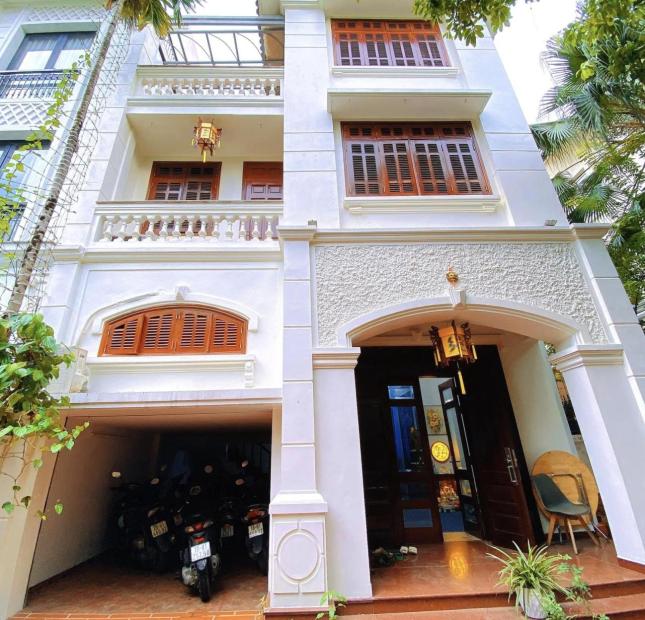 Biệt thự Mỹ Đình 200m Nhà mặt phố vuông góc Nguyễn Cơ Thạch Giá vỡ nợ