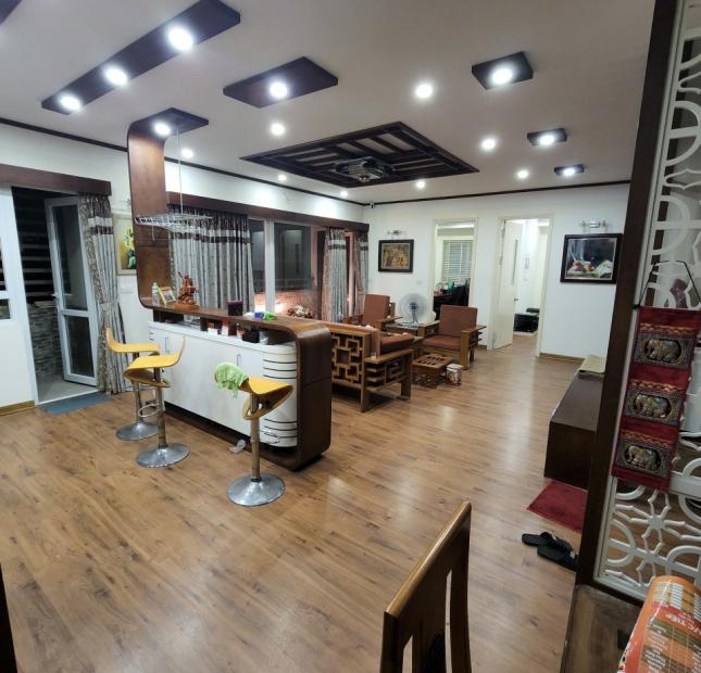 Chính chủ cần bán gấp căn Chung cư Nguyễn Xiển, Thanh Trì, Dt 147m2. Gía nhỉnh 3 tỷ