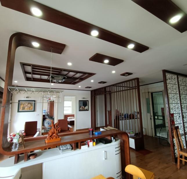 Chính chủ cần bán gấp căn Chung cư Nguyễn Xiển, Thanh Trì, Dt 147m2. Gía nhỉnh 3 tỷ