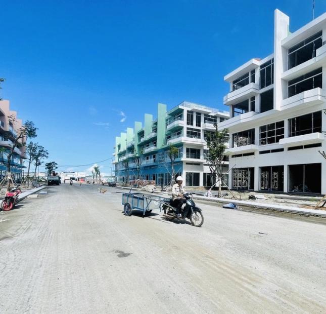 0961247777 Mở bán duy nhất 62 căn shophouse 8x24m tại Đảo Hoa Sen nhân tạo 6*, CK 11%