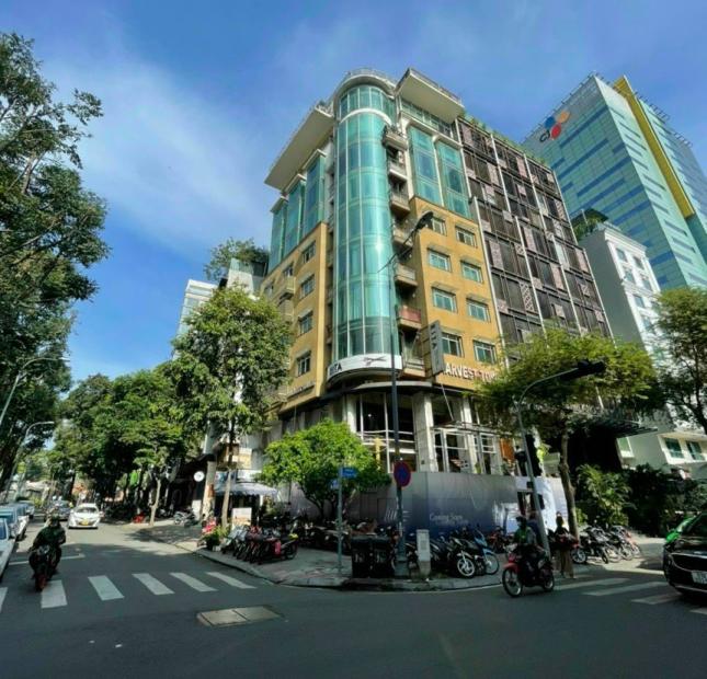 Bất Động Sản Nhà Phố Trung tâm Q1, Q3, Tân Bình cần bán gấp giá tốt, vị trí đẹp.