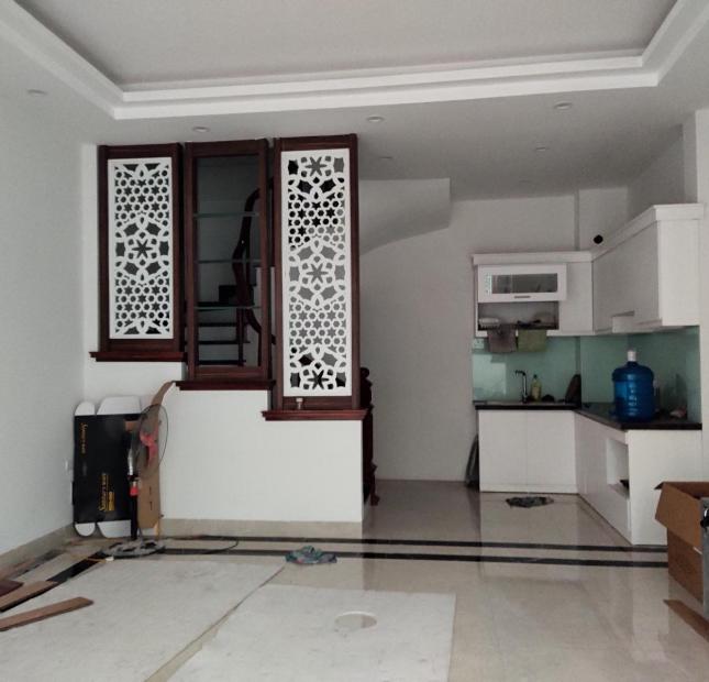 Bán nhà ngõ 372 Thụy Khuê, Phường Bưởi, Quận Tây Hồ 31 m2 x 5 t mới tinh giá 4,8 tỷ