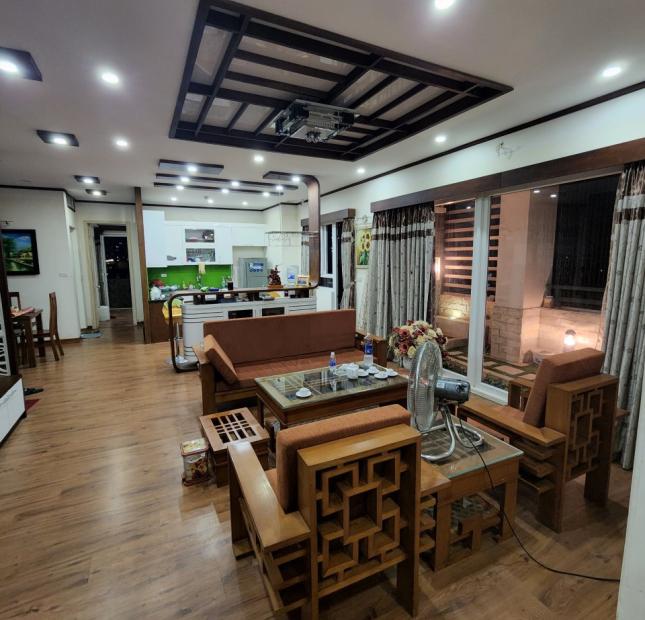 Bán gấp căn Chung cư Đường Nguyễn Xiển, Thanh Liệt. Dt 145m2, 3 PN, 3 WC. Gía nhỉnh 3 tỷ