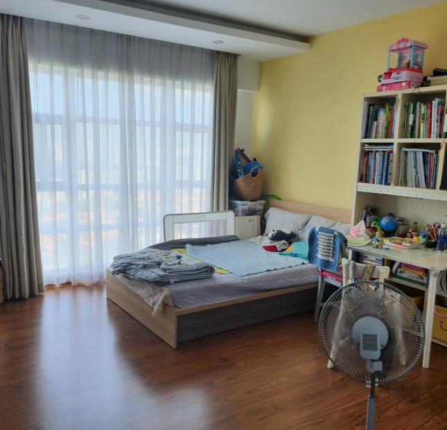 Bán căn hộ penthouse Happy Valley, Phú Mỹ Hưng, 239m2, giá bán 14 tỷ