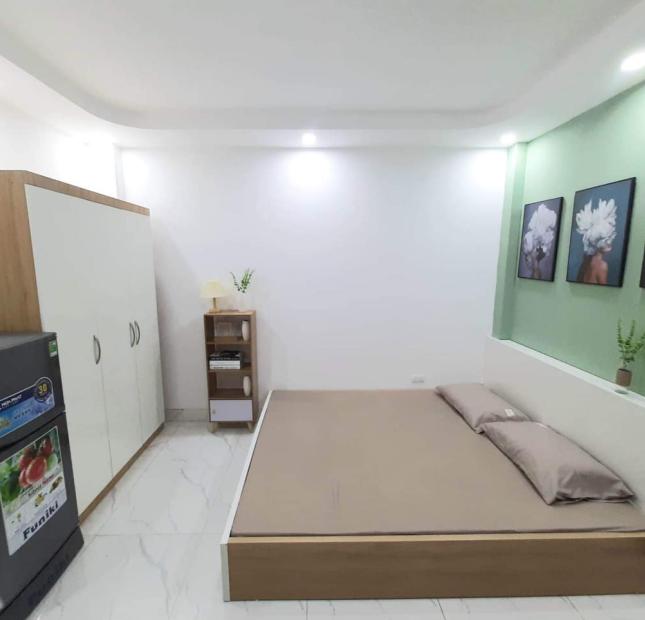 Bán nhà Trần Khát Chân 65m giá 100tr/m