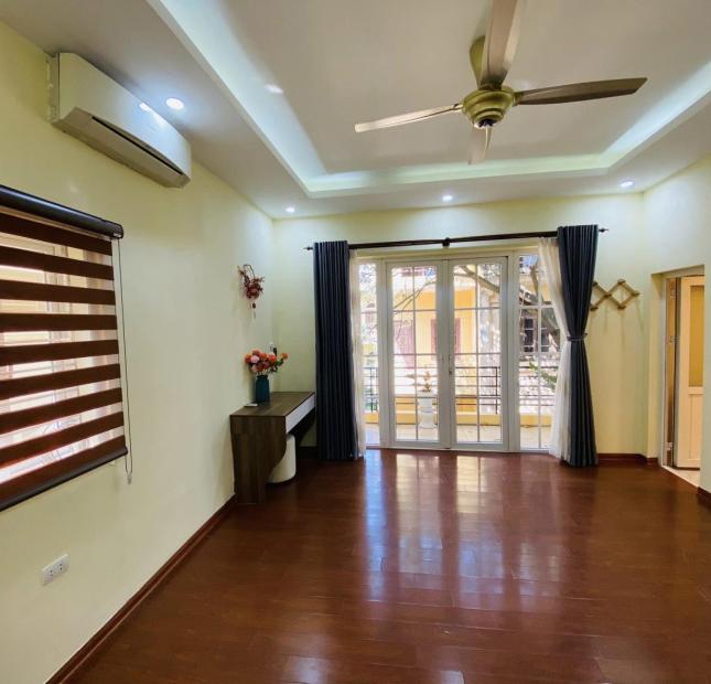 SIÊU HIẾM CÓ 1 KHÔNG 2 Bán nhà Nguyễn Trãi quận Thanh Xuân 65M ngõ thông ô tô đỗ cửa nhỉnh 6 tỷ