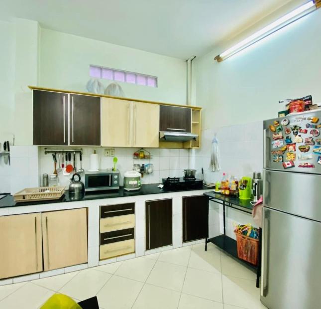 Bán nhà Phú Nhuận HXH 70m2 ngang 4m hẻm thông sát mặt tiền Nguyễn Trọng Tuyển 7   tỷ