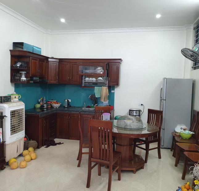 BÁN NHÀ DÂN XÂY 1.85 TỶ 3 TẦNG 66M2 MẶT ĐƯỜNG NHÁNH GIẢI PHÓNG