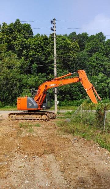 Cần bán xe Hitachi za xít 135 sản xuất 207