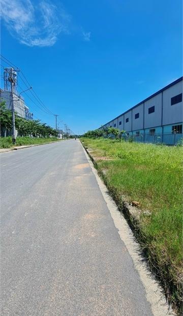 chuyển nhượng nhà xưởng. DT 6800m2 Bán 40ty, hoàn thiện giai đoạn 2 KCN HN3.