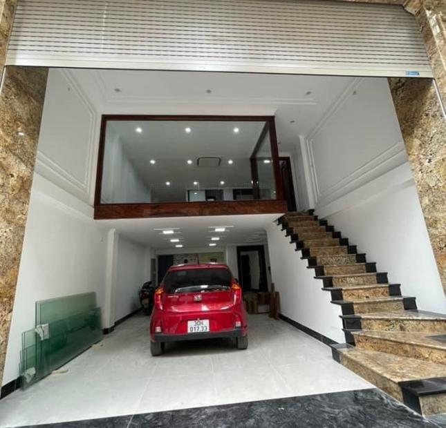 Bán nhà mặt phố Triệu Việt Vương, thang máy, kinh doanh đỉnh, vị trí đẹp, giá 28 tỷ
