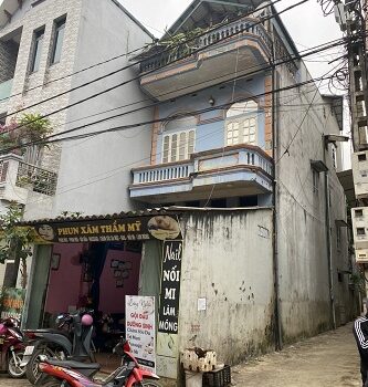 CẦN TIỀN BÁN NHANH NHÀ 2 TẦNG 1 TUM THUẬN CHÂU- SƠN LA