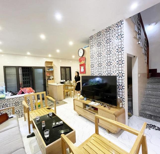 Cần Bán nhà Lê Lợi, phân lô – ô tô vào nhà! kinh doanh rất tốt 56 m2, 7 tỷ 5