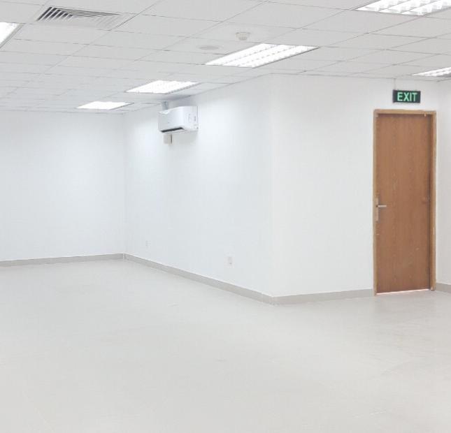 Cho thuê SHOWROOM ngang 10m. MT Cách Mạng Tháng 8, Q. 3