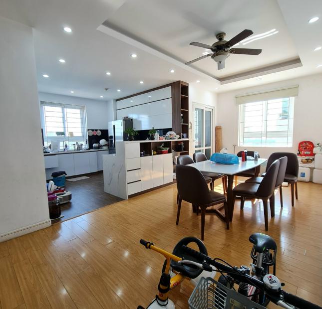 CẦN TIỀN BÁN GẤP NHÀ CHUNG CƯ 161M2 GIÁ NHỈNH 4 TỶ
