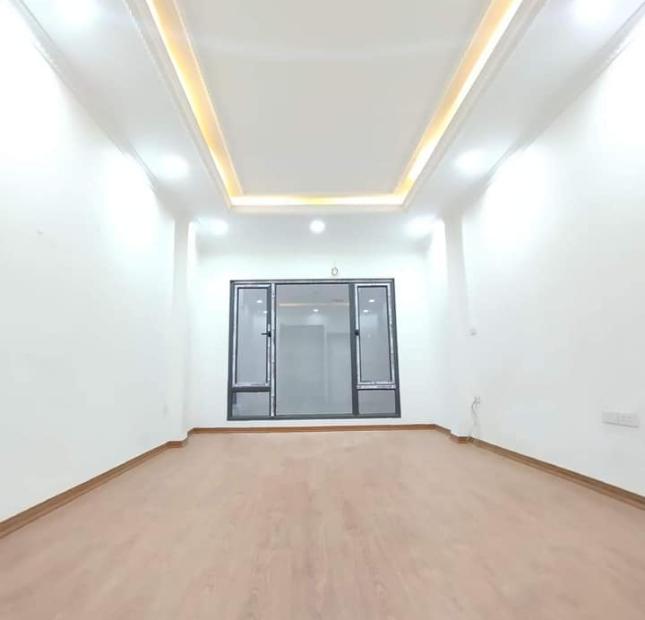 Bán Nhà Ngách 47 Ngõ 96 Đê La Thành – Xã Đàn, Ngõ Nông, Nhà Mới DT: 30m, 5 Tầng/4.5 Tỷ