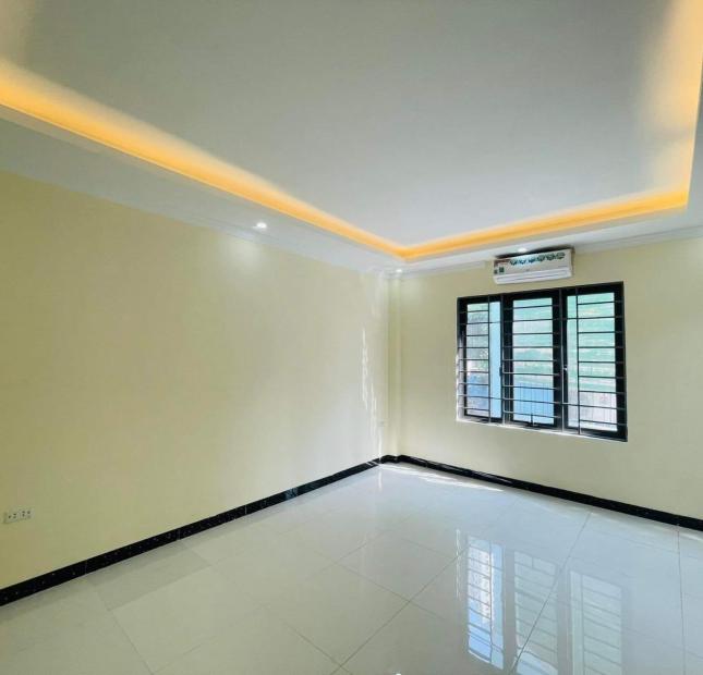 Bán nhà phố Thanh Bình, 35m2, khu vực trung tâm, giá chỉ nhỉnh 3 tỷ