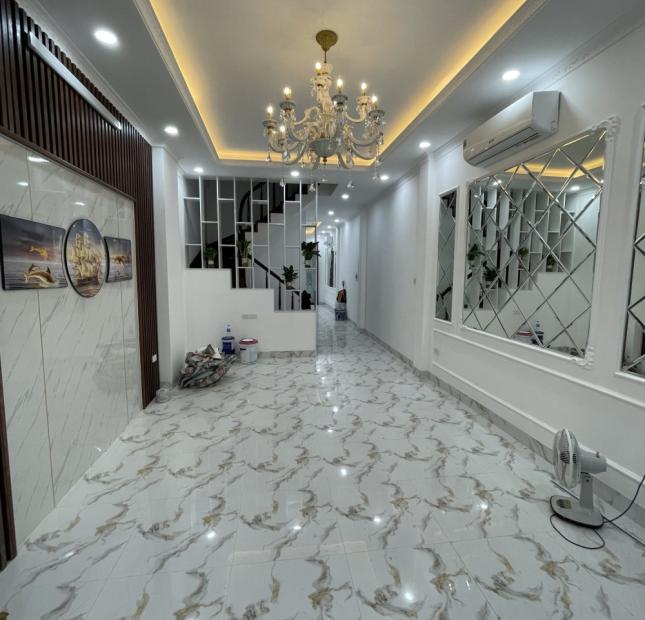 SIÊU HIẾM! NHÀ ĐẸP Ở LUÔN ĐẶNG TIẾN ĐÔNG, 40m2 5 TẦNG 2 THOÁNG,  CHỈ 5.7 TỶ, LH 0966037496