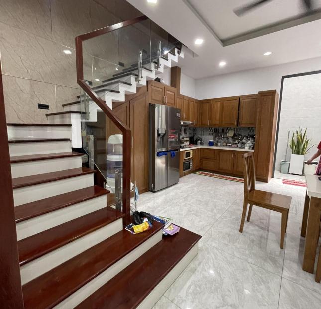 Bán Đất tặng nhà, Lê Văn Phan, Tân Phú, 4 Tầng, 224m2, Chỉ 15 tỷ.
