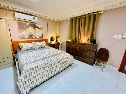 NHÀ GIÁ RẺ, CHƯA TỪNG CÓ TRONG 10 NĂM QUA, CẦN BÁN GẤP, 3 X 7 , 3 TẦNG, CÁCH HẺM XE HƠI 5M, ĐƯỜNG