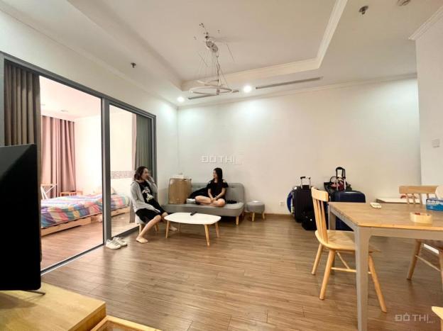 Cho thuê căn hộ 2 phòng ngủ full đồ đẹp times city giá rẻ