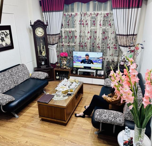 Bán nhà Phan Đình Giót, LÔ GÓC, Ô TÔ, 49m, 4T, 4,8 tỷ, Lh: 0984417892   