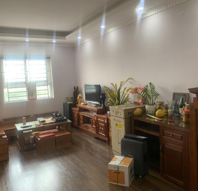 Chính chủ cần bán gấp căn hộ 2PN view Hồ, full nội thất mới tại KDT Thanh Hà Cienco 5