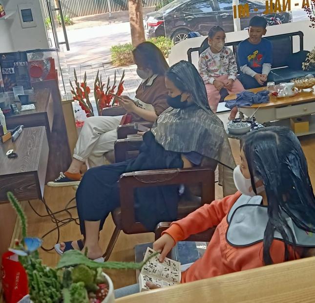SANG NHƯỢNG HOẶC THANH LÝ