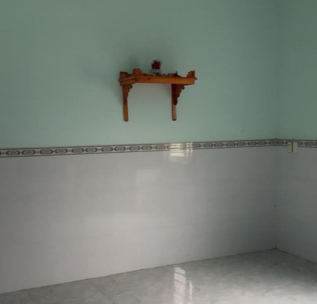 Nhà Long bình, sân XH, đường xe tải thông,  Điện nc đây đủ  2pn, 1wc, Dt 100m2, giá 610 tr