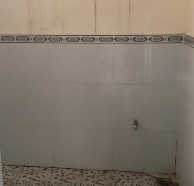 Nhà Long bình, sân XH, đường xe tải thông,  Điện nc đây đủ  2pn, 1wc, Dt 100m2, giá 610 tr