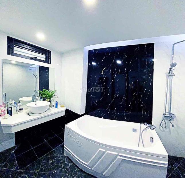 Chính chủ cho thuê nhà 5 tầng 1 tum nội thất cao cấp tại Dương Văn Bé, Vĩnh Tuy, Hai Bà Trưng, Hà