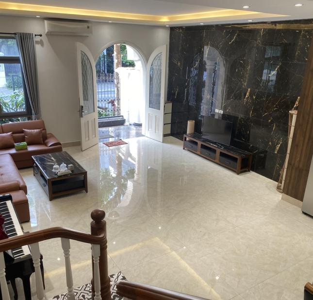 Chính chủ cho thuê liền kề Vinhomes The Harmony, đã hoàn thiện full nội thất, nhà mới